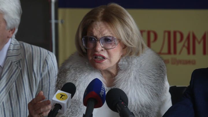 В саду Римаса Туминаса: в Барнауле начались гастроли Вахтанговского театра Фото №5