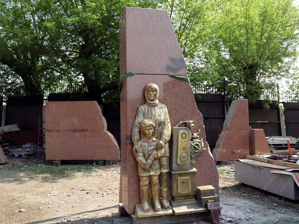 В Барнауле установят памятный знак заводам Победы Фото №2