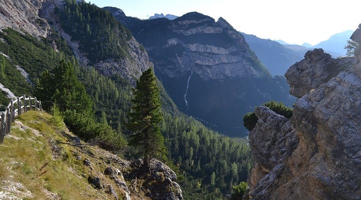21 человек погиб во время горного забега в Китае Фото №1