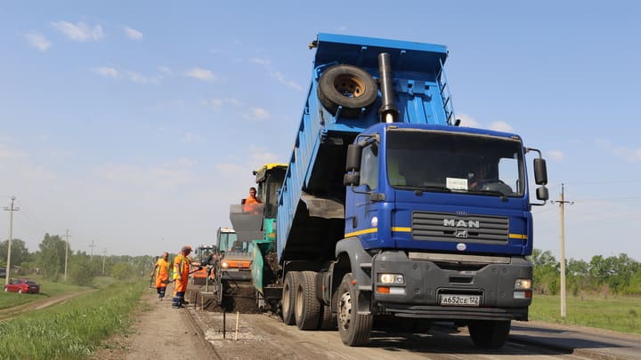 В Алтайском крае ремонтируют дорогу, ставшую федеральной Фото №1