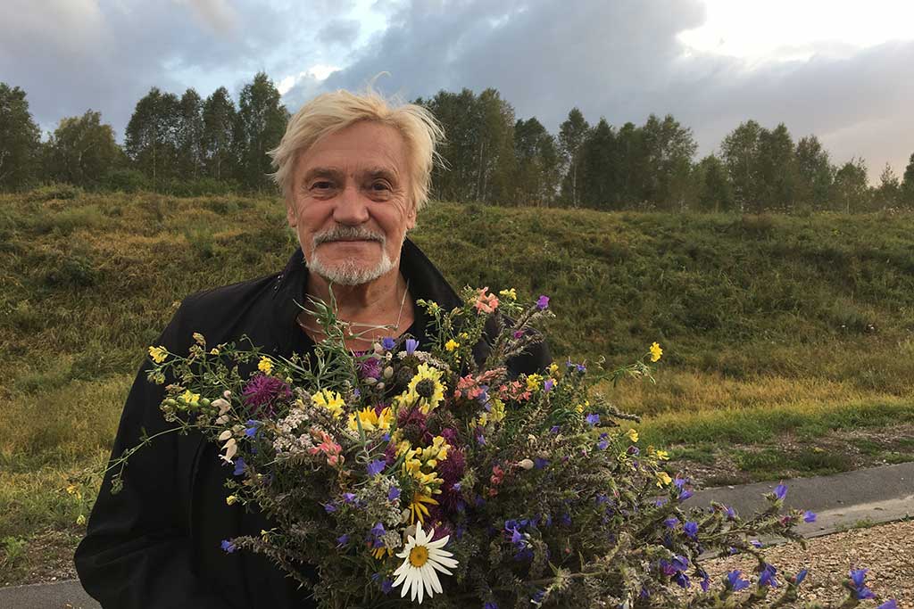 Выставка картин легенды мирового балета Владимира Васильева открылась в Барнауле Фото №1