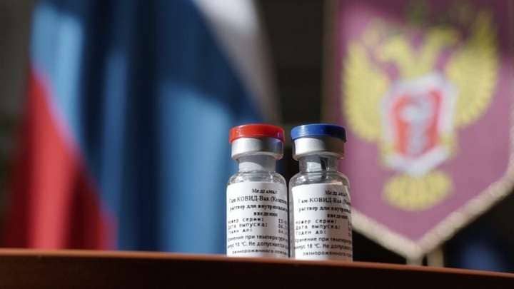 В Минтруде заявили, что непривитых сотрудников можно отстранять от работы Фото №1