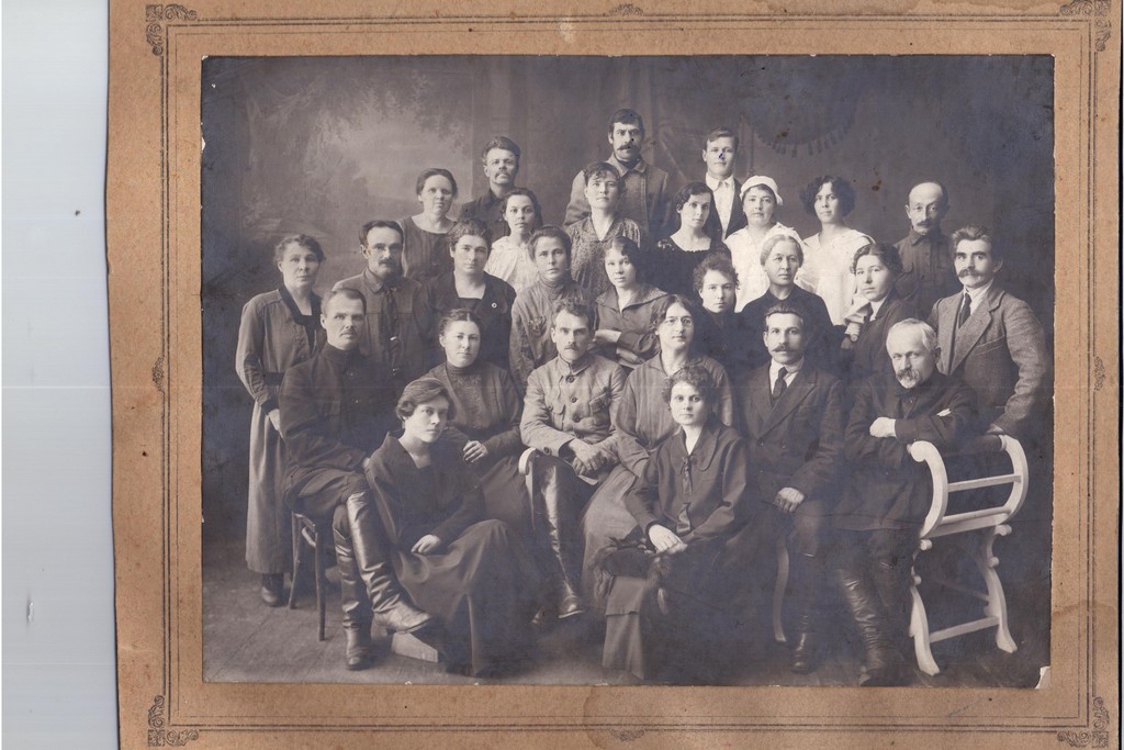 Уникальнейшие фотографии и истории учителей, работавших на Алтае в годы войны Фото №1