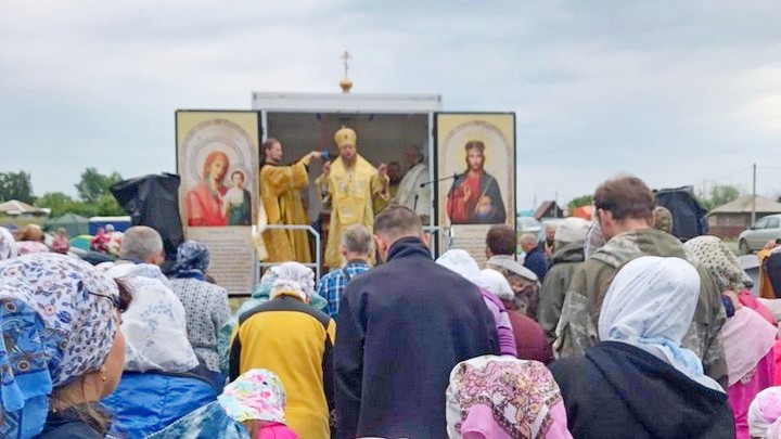 Участники крестного хода в Алтайском крае прошли за день пешком более 40 км Фото №1