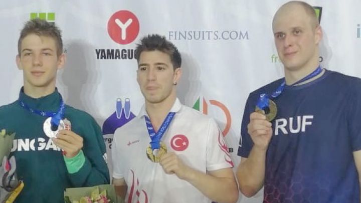 Яков Стрюков из Бийска выиграл бронзу чемпионата мира по плаванию в ластах Фото №1