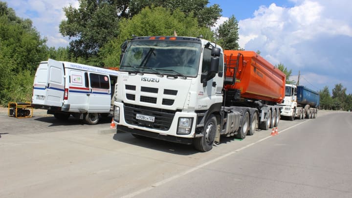 Первый передвижной пункт весового контроля большегрузов заработал в Барнауле Фото №1