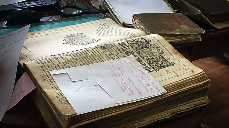 Старинные книги из Рубцовской епархии изучили специалисты Фото №2
