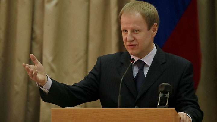 Губернатор Алтайского края Виктор Томенко пообщается с жителями региона Фото №1