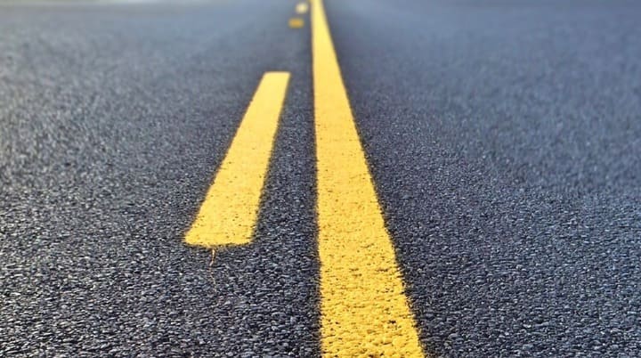 В Алтайском крае заработали два новых асфальтных завода. Почему это важно для дорог? Фото №1