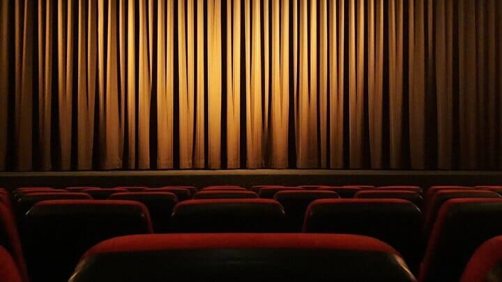 В Молодежном театре Алтая покажут премьеру детективного спектакля Фото №1
