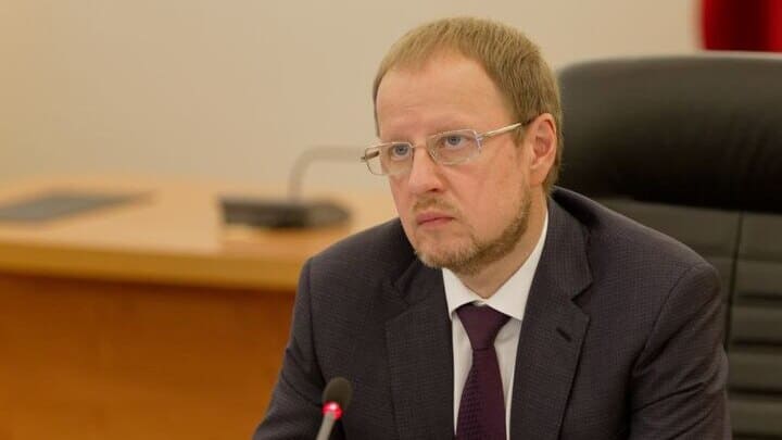 Губернатор Виктор Томенко усиливает борьбу с нарушениями в сфере налогов Фото №1