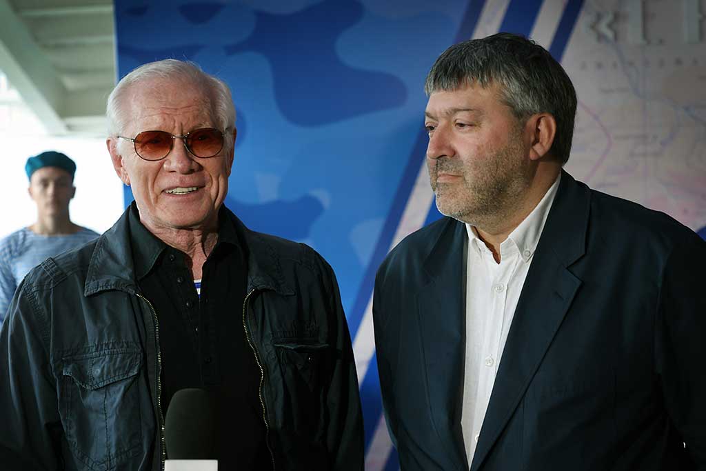 В Барнауле прошла премьера фильма «С неба и в бой» Фото №3