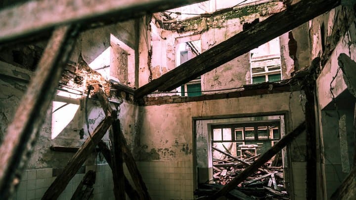 Восемь ветхих домов снесут в Барнауле Фото №1