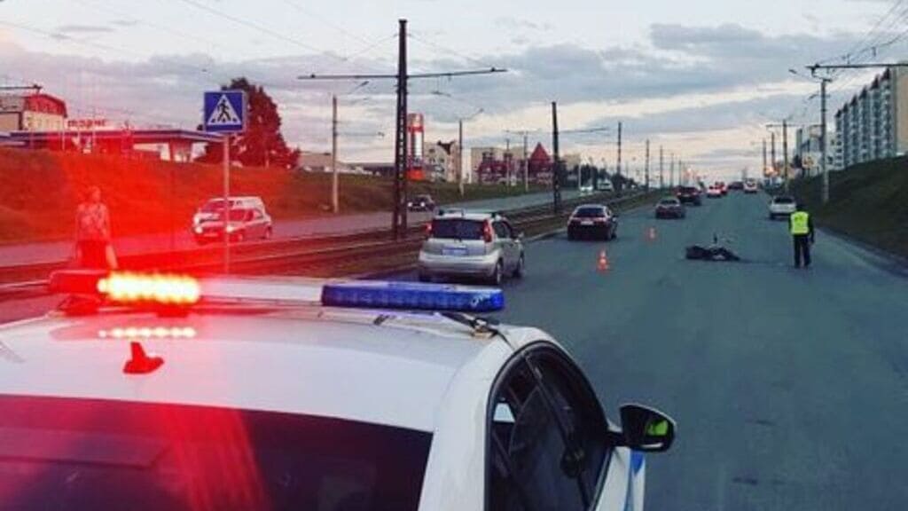 Пострадавшая в ДТП с мотоциклом женщина умерла в барнаульской больнице Фото №1
