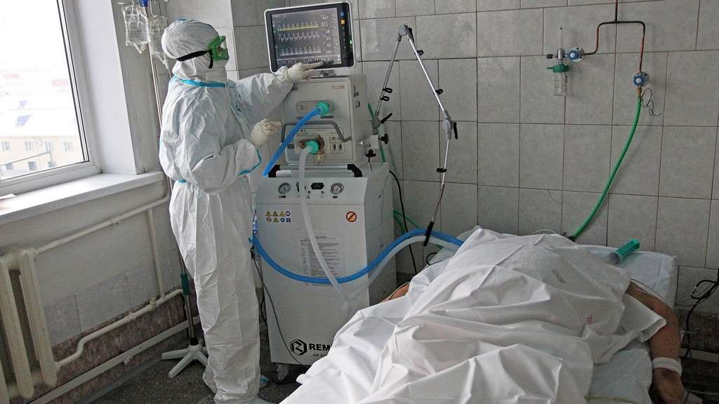 Снова 25 человек умерли от COVID-19 за сутки в Алтайском крае Фото №1
