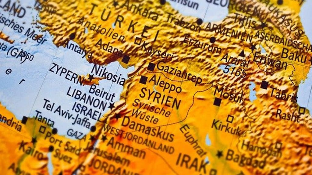 Алтайская семья «застряла» в лагере беженцев в Сирии Фото №1