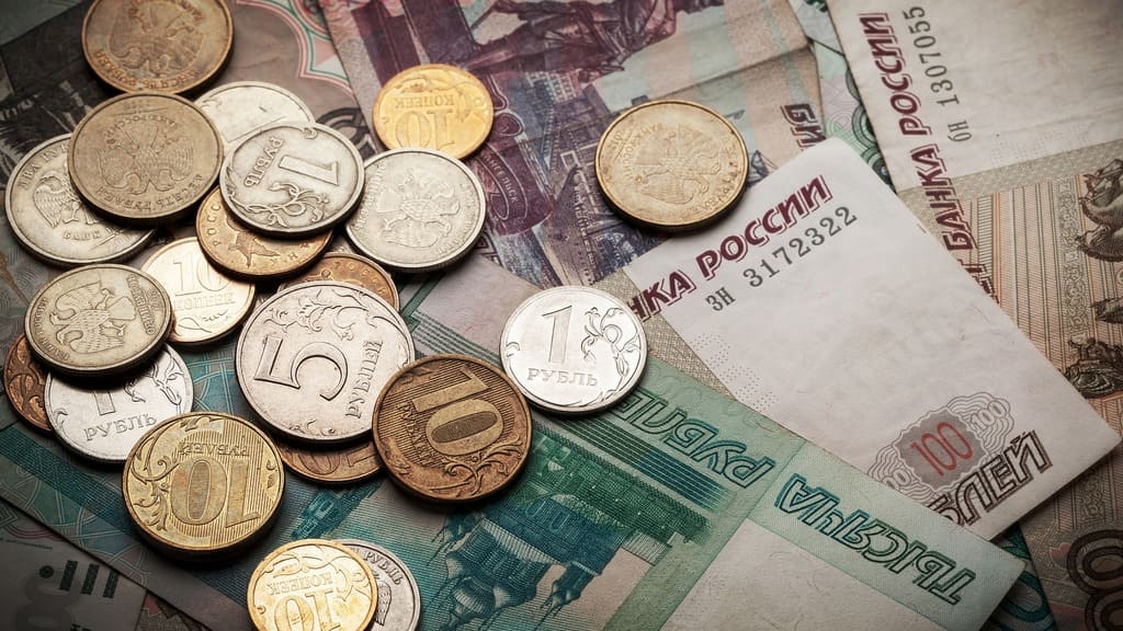730 тысяч пенсионеров Алтайского края получат по 10 тысяч рублей Фото №1