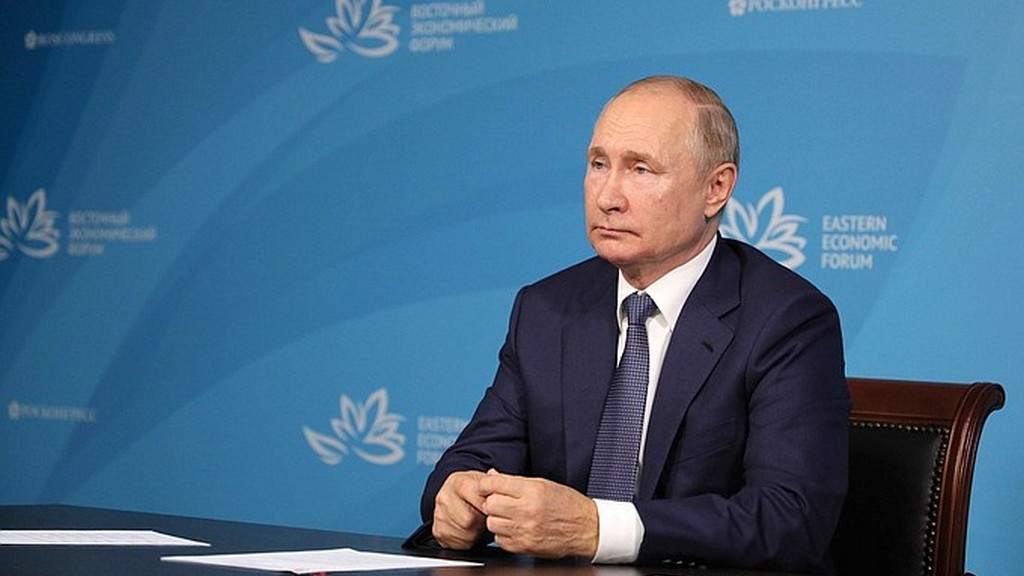 Путин рассказал, что у него нет мобильного телефона Фото №1