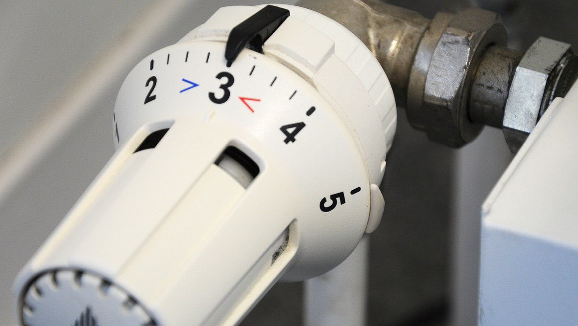 В Барнауле более 90% объектов образования подключены к теплу Фото №1