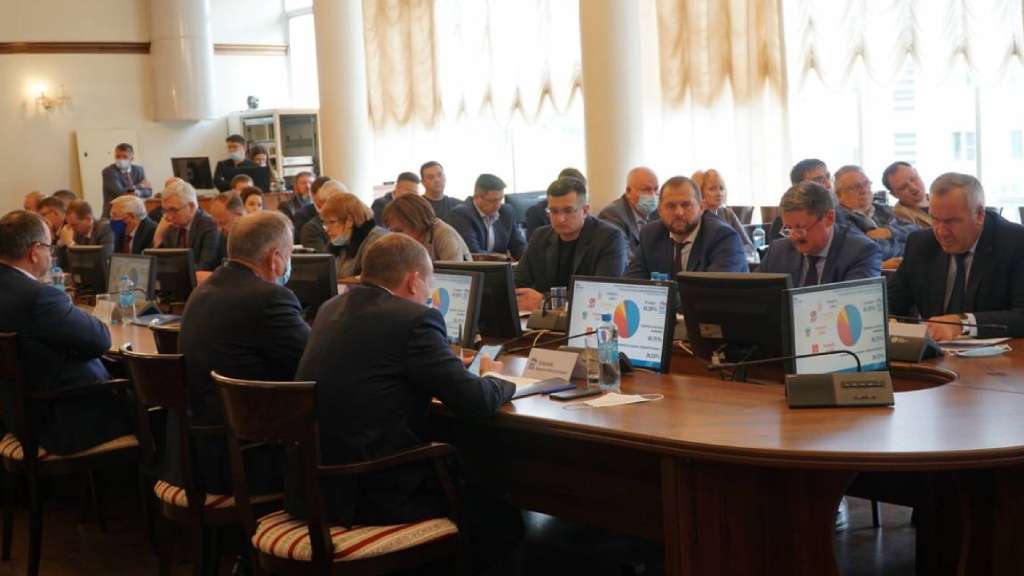 28 сентября фракция «Единой России» обсудила новую структуру АКЗС Фото №1