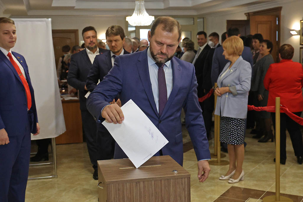 Александр Романенко вновь стал председателем АКЗС Фото №4