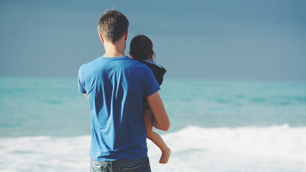 В России около 650 тысяч семей, где детей воспитывают отцы-одиночки Фото №1