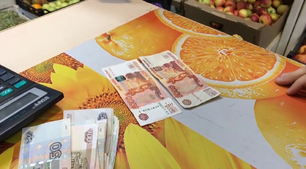 Бийские полицейские проверили продавцов на внимательность Фото №1