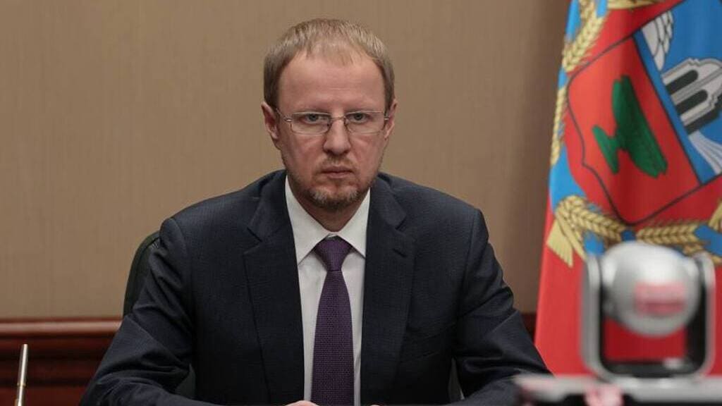 Губернатор Виктор Томенко принял участие в заседании по вопросам транспортного развития Фото №2