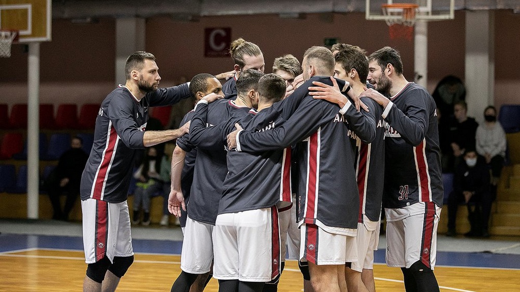БК «Барнаул» на домашнем паркете обыграл «ЦОП-Локомотив-Кубань» Фото №1