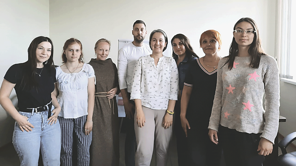В Алтайском крае ребята из детских домов могут найти взрослых наставников Фото №1