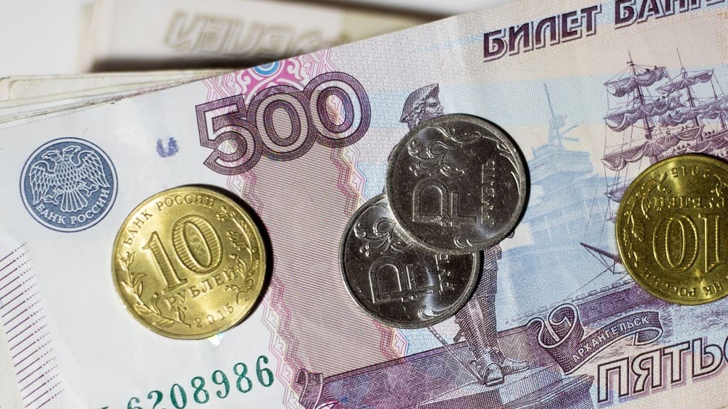 В Алтайском крае предложили поднять «минималку» до 16 638 рублей Фото №1