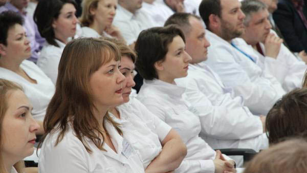В Алтайском краевом Законодательном Собрании разработают проект закона о статусе медицинского работника Фото №1