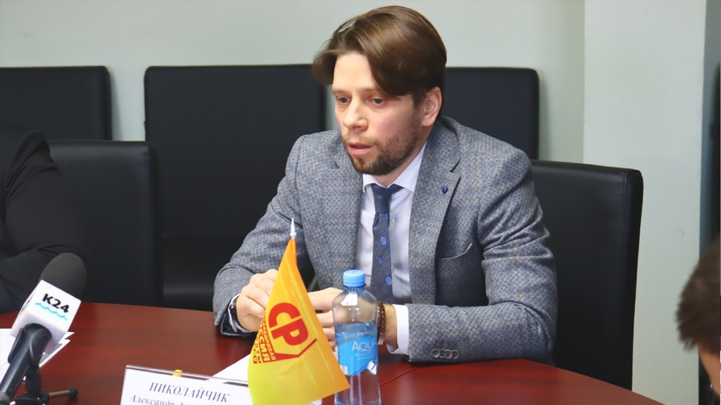 Алтайские справедливороссы провели пресс-конференцию, посвященную поправкам в федеральный бюджет на 2022 год Фото №3