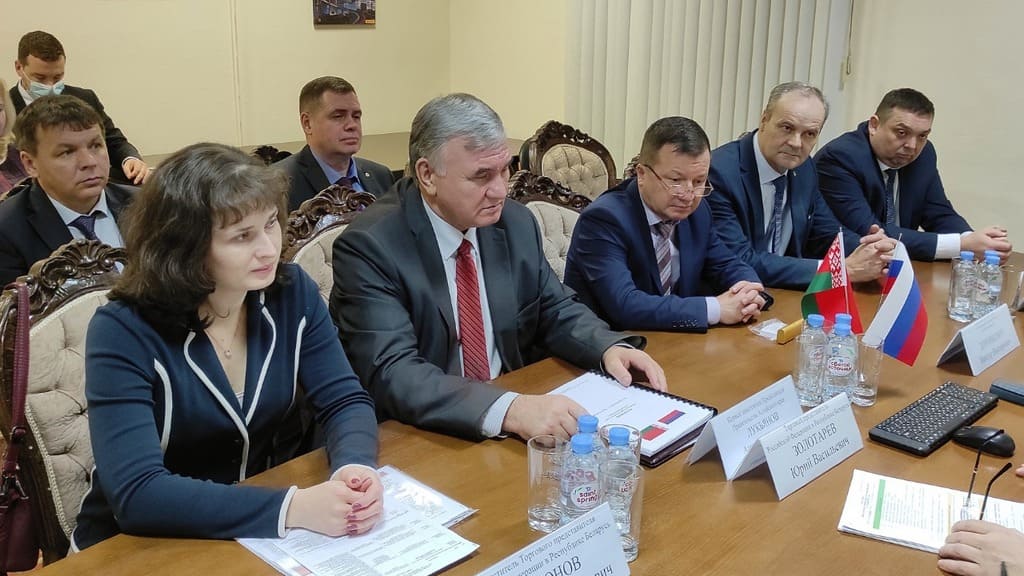 Зампред Правительства Алтайского края встретился с послом России в Республике Беларусь Фото №2
