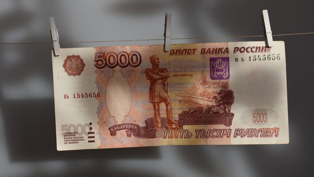 Что решили в Госдуме о школьных выплатах Фото №1