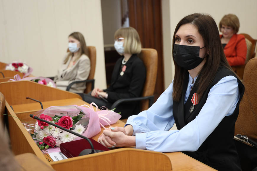 В правительстве Алтайского края прошла церемония вручения государственных наград Фото №9