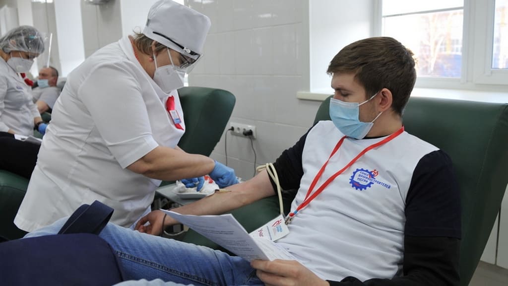 Промышленники Алтайского края будут проводить Дни донора на регулярной основе Фото №1
