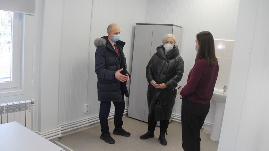 В барнаульском поселке Восточный завершилось строительство филиала детской больницы Фото №2