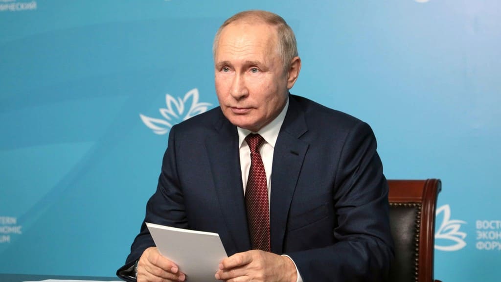 В 16 часов началась пресс-конференция с президентом Владимиром Путиным Фото №1