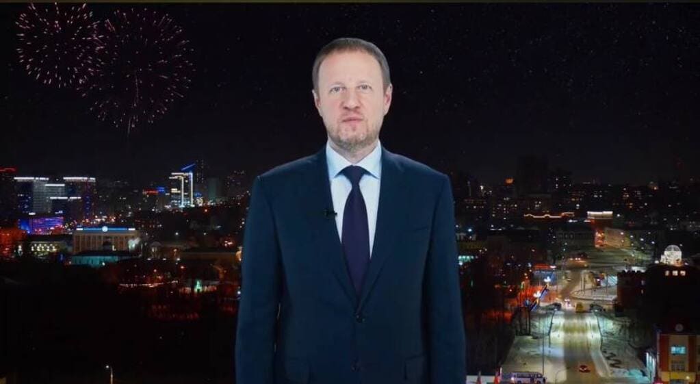 Губернатор Виктор Томенко поздравил жителей Алтайского края с наступающим Новым годом Фото №1