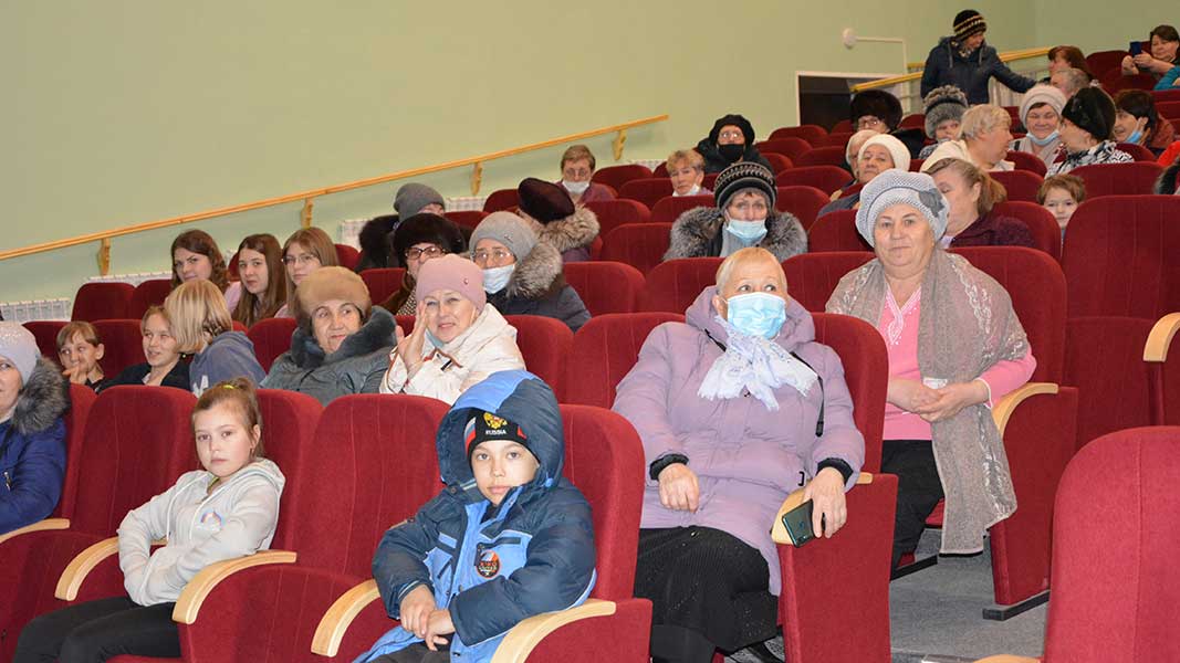 После капитального ремонта в селе Безрукавка Рубцовского района вновь открылся Дом культуры Фото №2