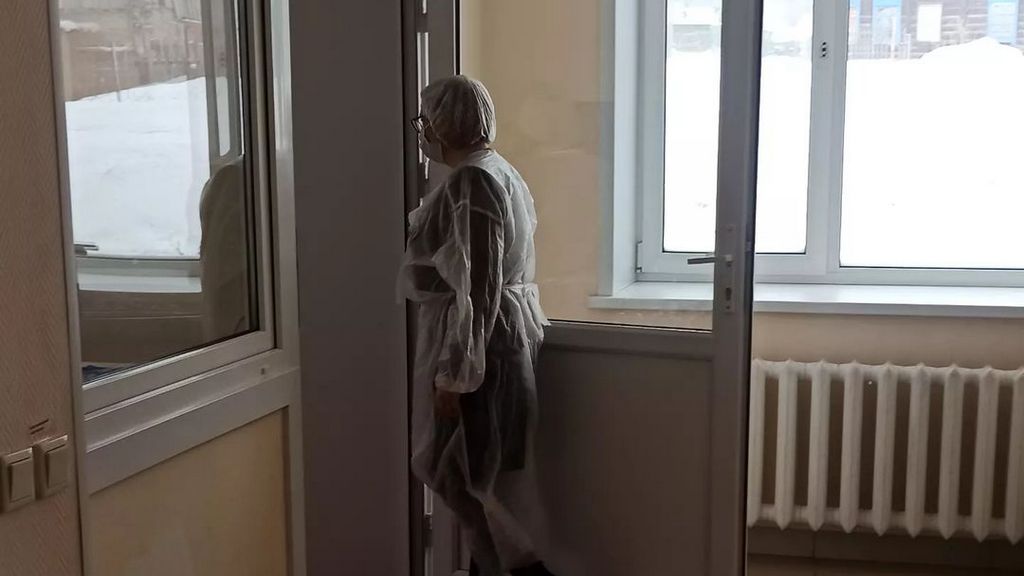 Омбудсмен Алтайского края рассказала о состоянии ребенка, которого родители выставили на мороз Фото №1