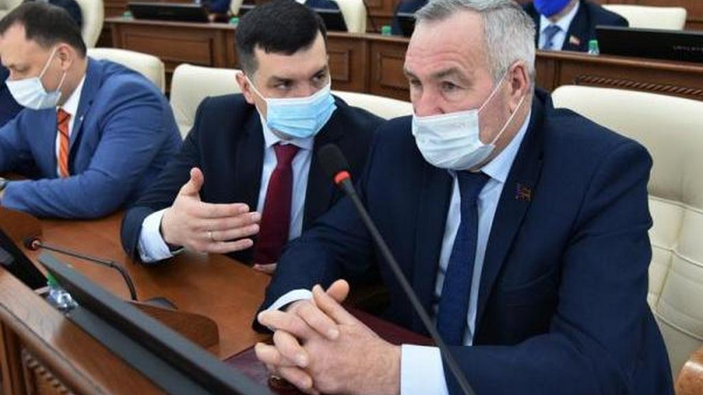 Высказывание коммуниста Михаила Зайцева об эвакуированных немцах вызвало возмущение среди алтайских парламентариев Фото №1