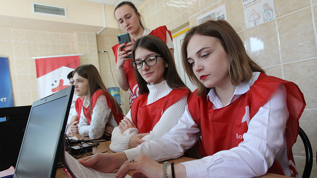 В Алтайском крае пришли на помощь врачам автоволонтеры Фото №1