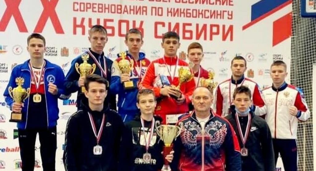 Кикбоксеры из Камня триумфально выступили на Всероссийских соревнованиях Фото №3