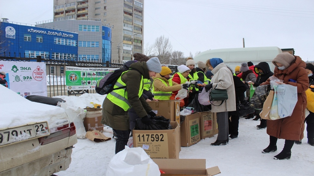 В Барнауле и Новоалтайске прошла экоакция по сбору вторсырья Фото №2