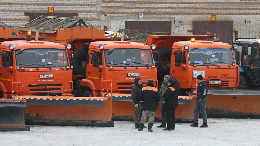 Правительство Алтайского края решило отложить до 2023 года акционирование краевых ДСУ Фото №1
