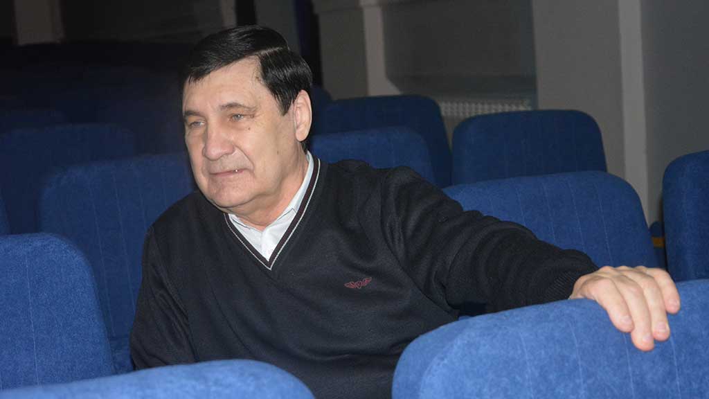 Пьесу драматурга из Санкт-Петербурга Артёма Белозёрова поставили в Рубцовском театре Фото №2