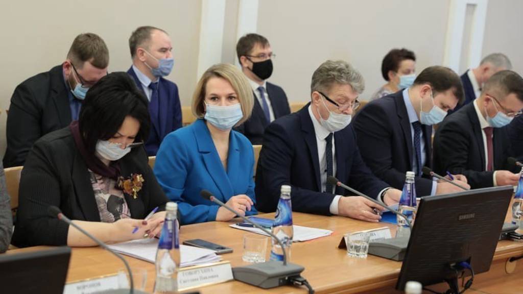 Жители Алтайского края принимают активное участие в сборе гуманитарной помощи для Донбасса Фото №3