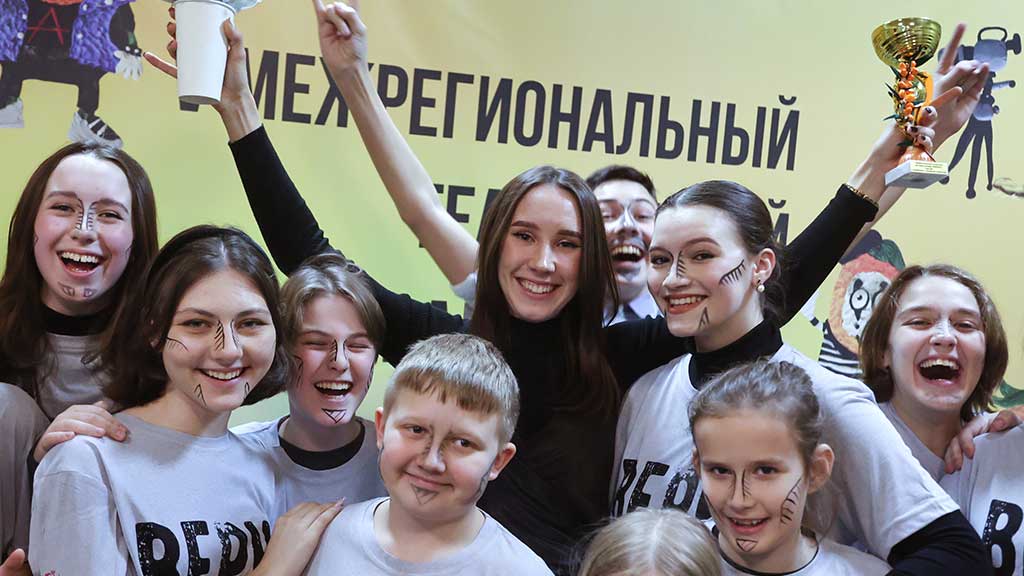 Любительские театры Алтайского края встретились в Барнауле на фестивале «Облепиха» Фото №1